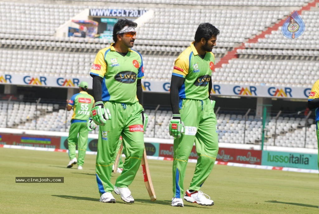 Chennai Rhinos Vs Kerala Strikers Match Photos 01 - 90 / 131 photos