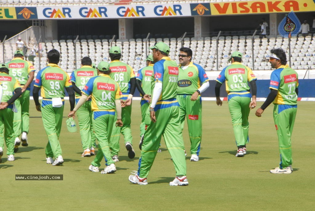 Chennai Rhinos Vs Kerala Strikers Match Photos 01 - 102 / 131 photos