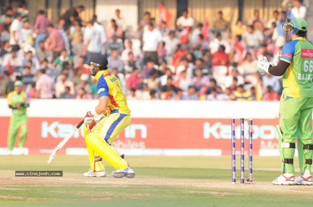 Chennai Rhinos Vs Kerala Strikers Match Photos 04 - 15 / 43 photos