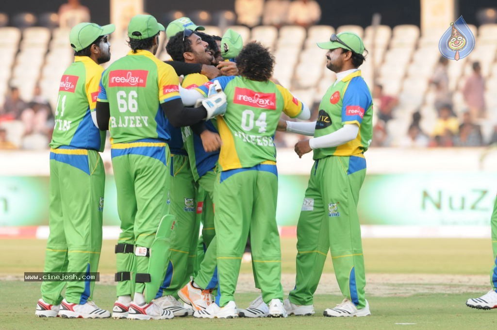 Chennai Rhinos Vs Kerala Strikers Match Photos 04 - 22 / 43 photos