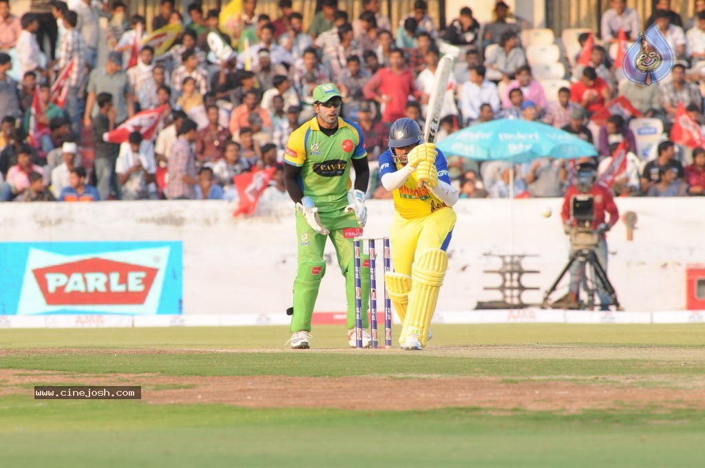 Chennai Rhinos Vs Kerala Strikers Match Photos 04 - 36 / 43 photos