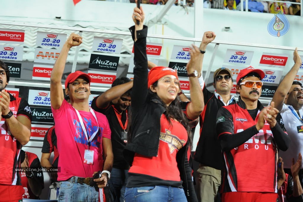 Telugu Warriors VS Chennai Rhinos Semi Final Match 01 - 46 / 72 photos