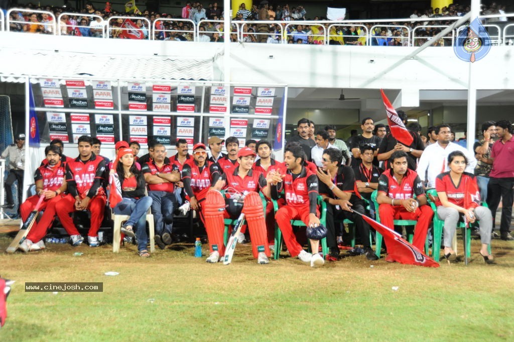 Telugu Warriors VS Chennai Rhinos Semi Final Match 01 - 47 / 72 photos