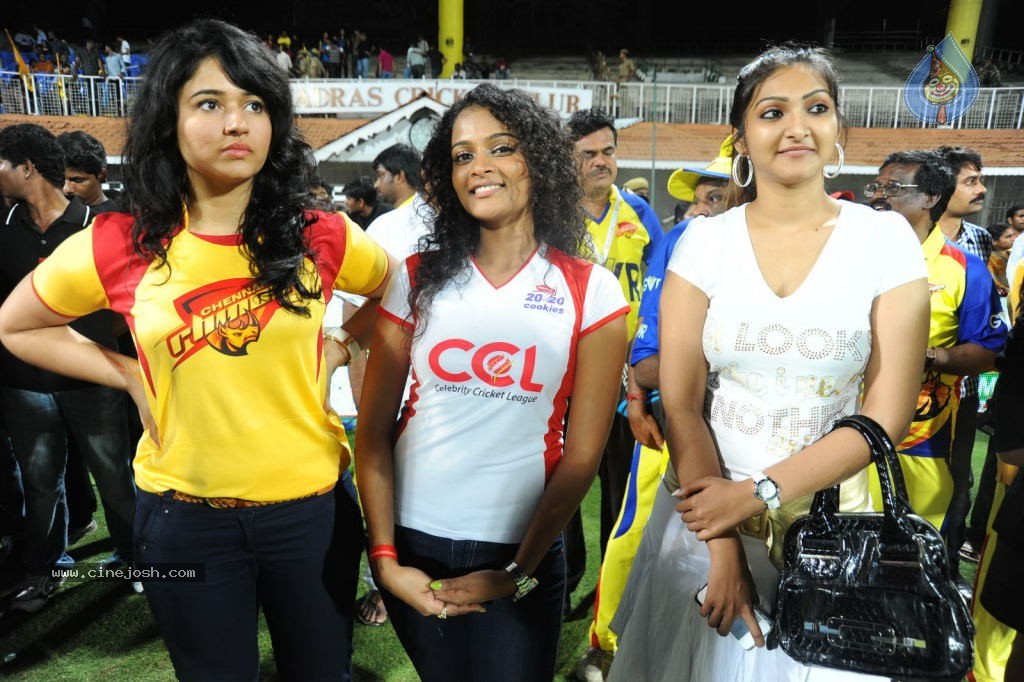 Telugu Warriors VS Chennai Rhinos Semi Final Match 01 - 64 / 72 photos