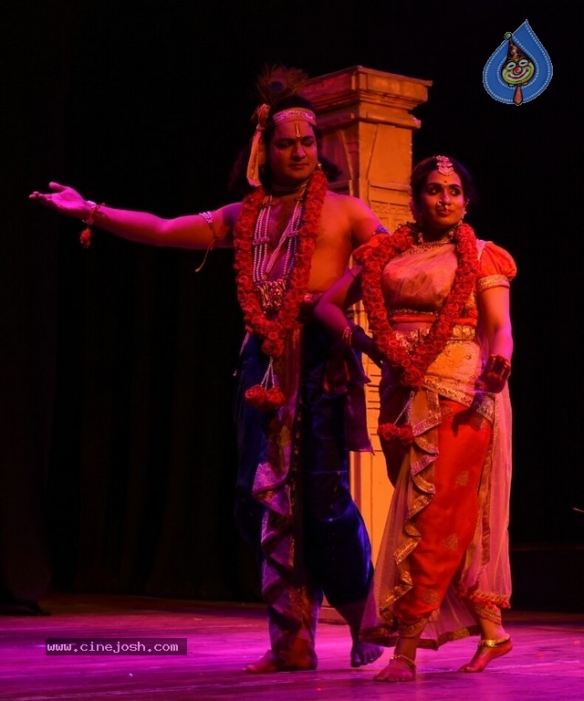 Chetana Uttej Dance Performance At Ravindra Bharathi - 5 / 6 photos