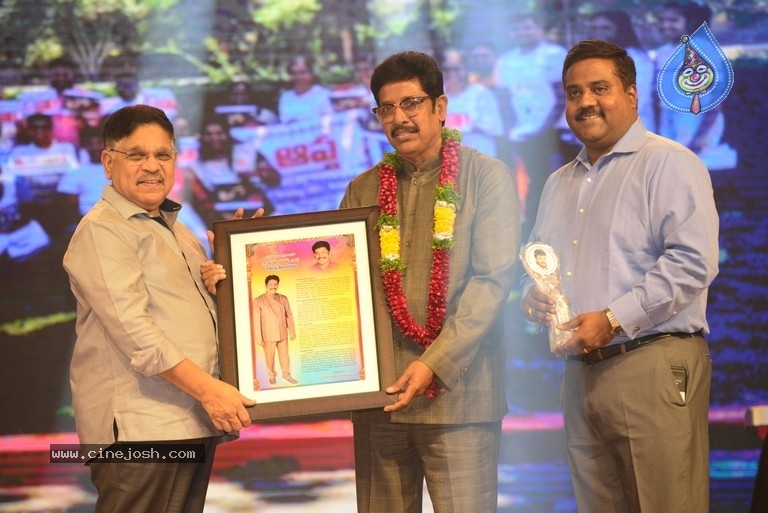 Chiranjeevi 63rd Birthday Celebrations 02 - 23 / 36 photos