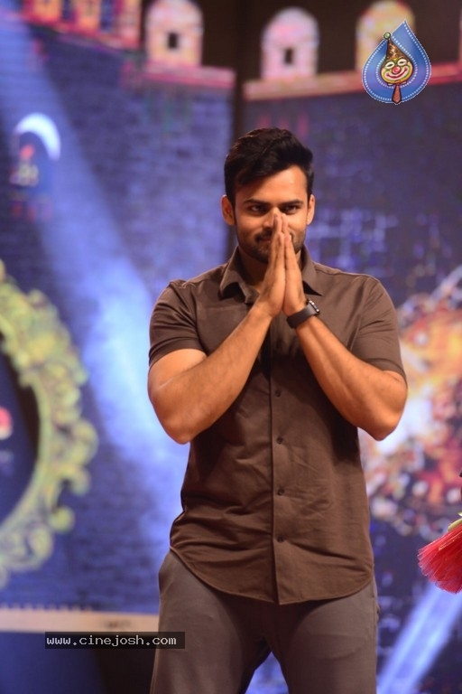 Chiranjeevi 63rd Birthday Celebrations 02 - 35 / 36 photos