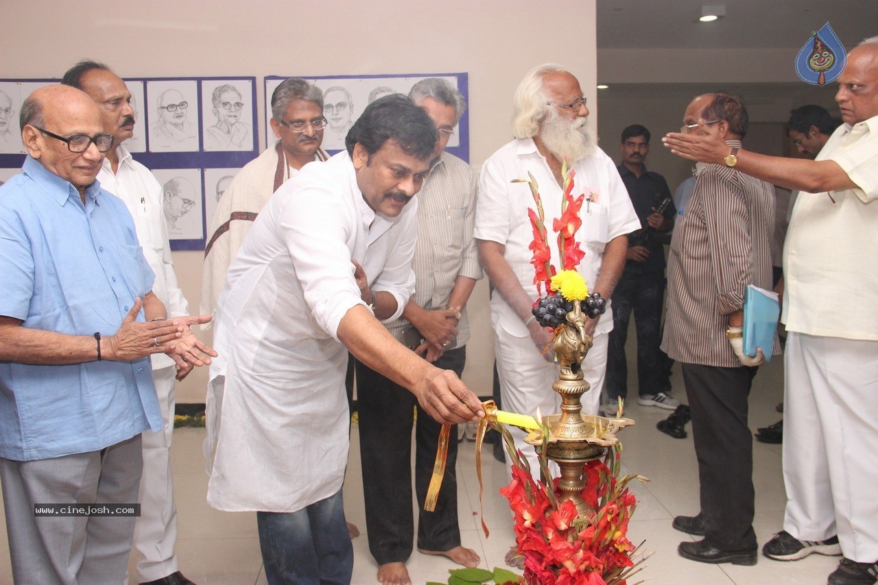 Chiranjeevi at Bapu's Film Festival 2014 - 63 / 304 photos
