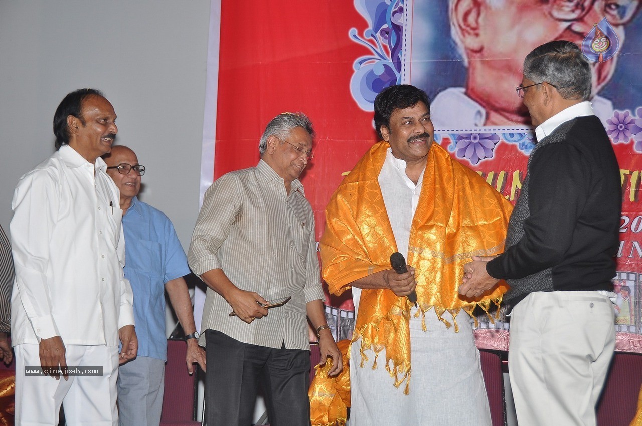 Chiranjeevi at Bapu's Film Festival 2014 - 120 / 304 photos