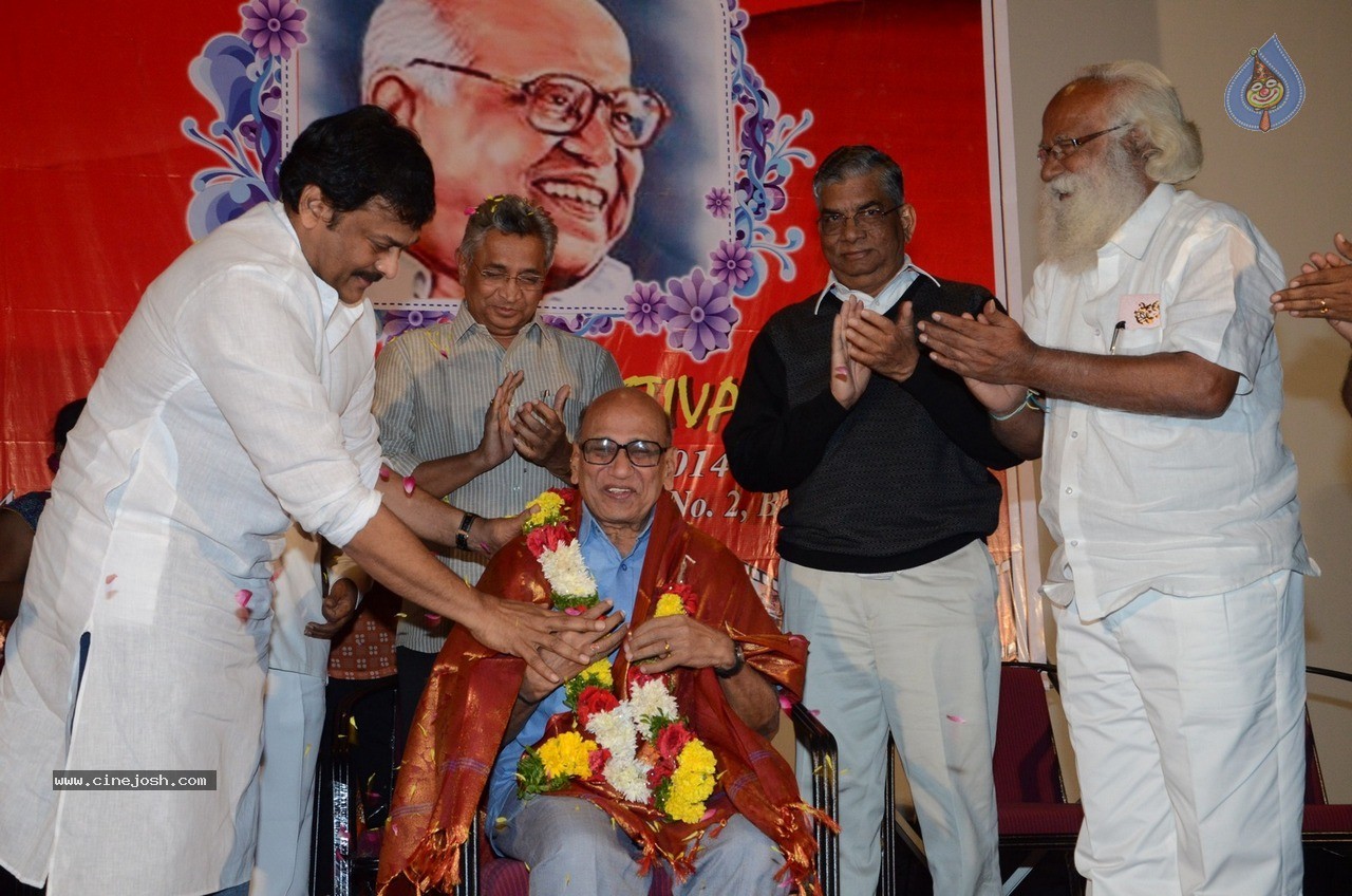 Chiranjeevi at Bapu's Film Festival 2014 - 203 / 304 photos