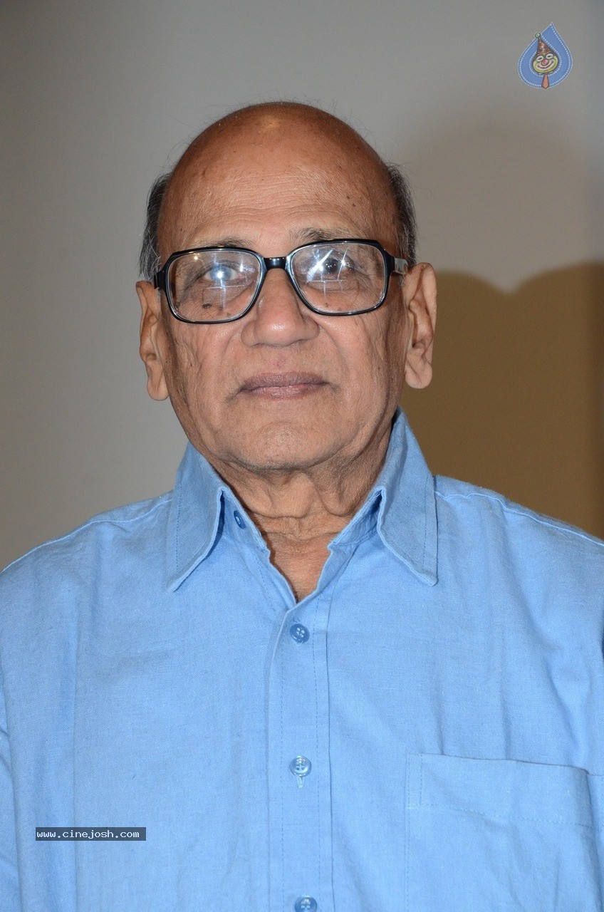 Chiranjeevi at Bapu's Film Festival 2014 - 212 / 304 photos