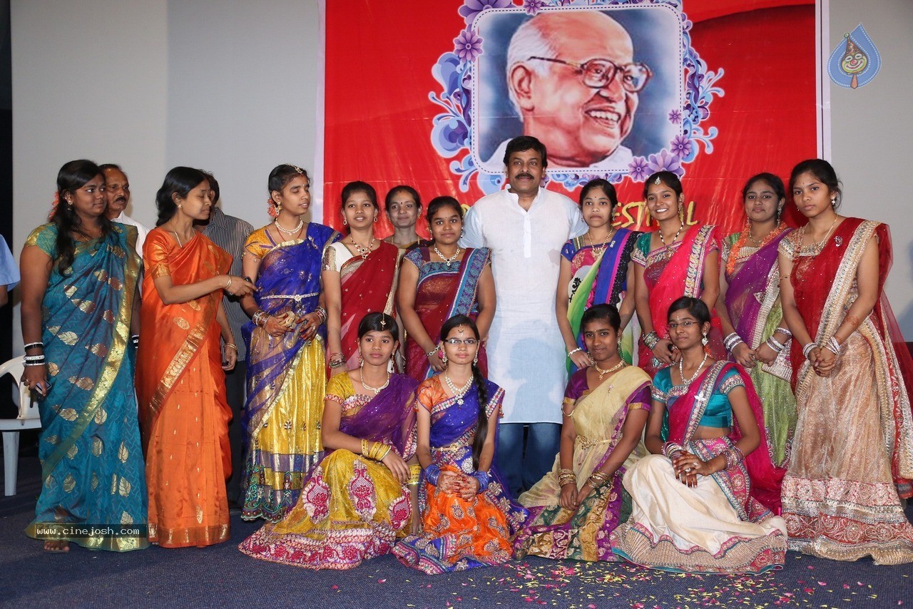 Chiranjeevi at Bapu's Film Festival 2014 - 219 / 304 photos