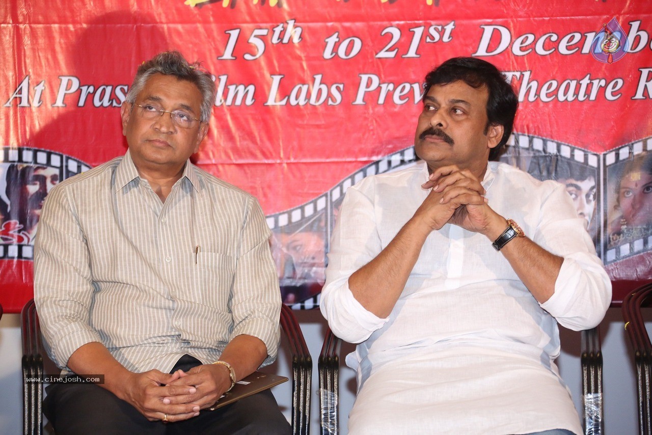 Chiranjeevi at Bapu's Film Festival 2014 - 242 / 304 photos