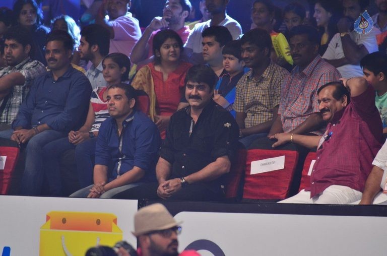 Chiru at PRO Kabaddi Match - 26 / 78 photos