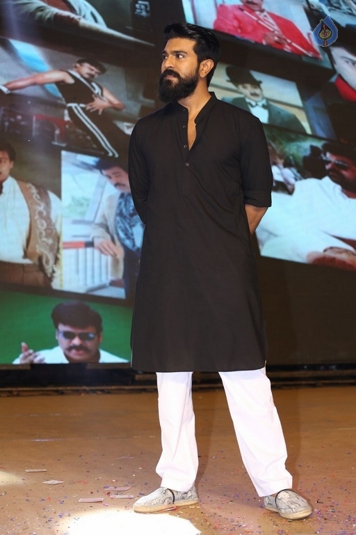 Chiranjeevi Birthday 2017 Celebrations Photos - 36 / 46 photos