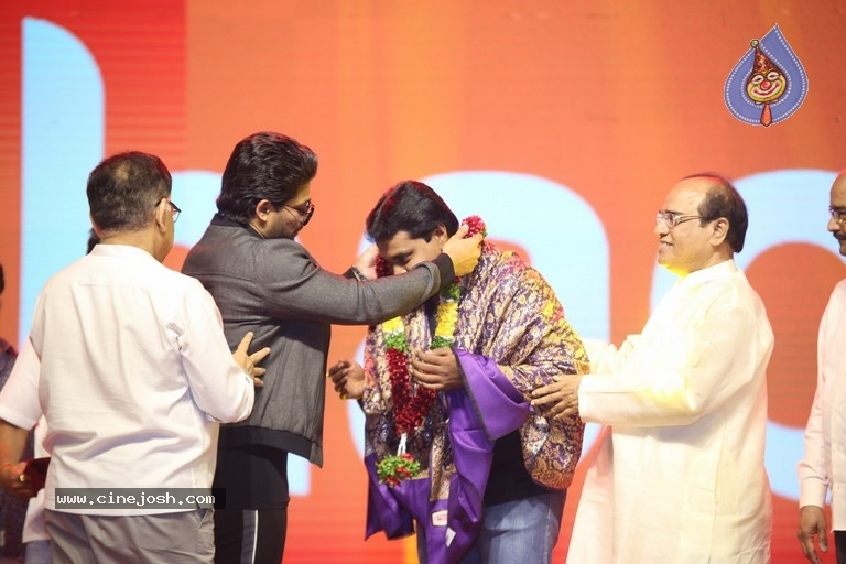 Chiranjeevi Birthday Celebrations at Shilpakala Vedika 02 - 16 / 54 photos