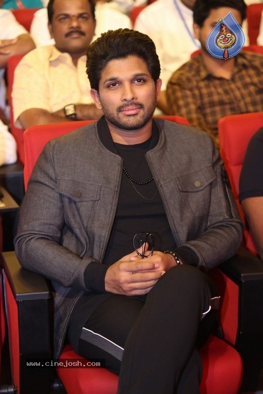 Chiranjeevi Birthday Celebrations at Shilpakala Vedika 02 - 33 / 54 photos