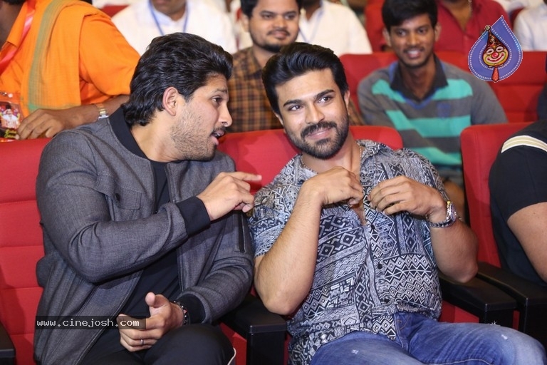 Chiranjeevi Birthday Celebrations at Shilpakala Vedika 02 - 41 / 54 photos