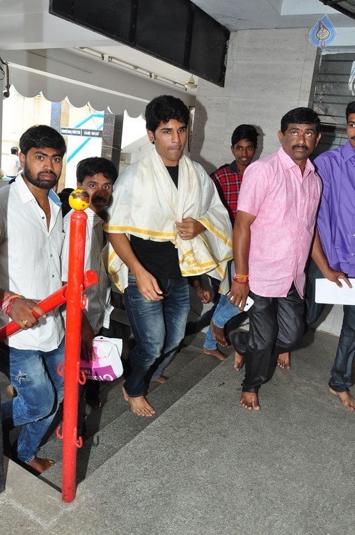 Chiranjeevi Birthday Special Pooja at Film Nagar Temple - 9 / 72 photos