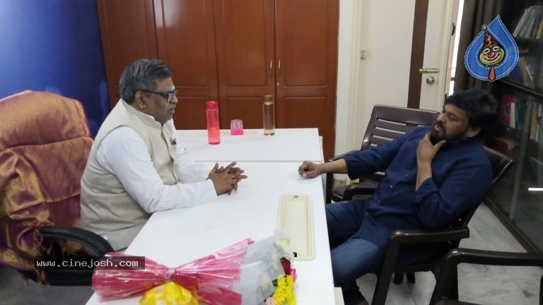 Chiranjeevi Congratulated Sirivennela Seetharama Sastry - 11 / 15 photos