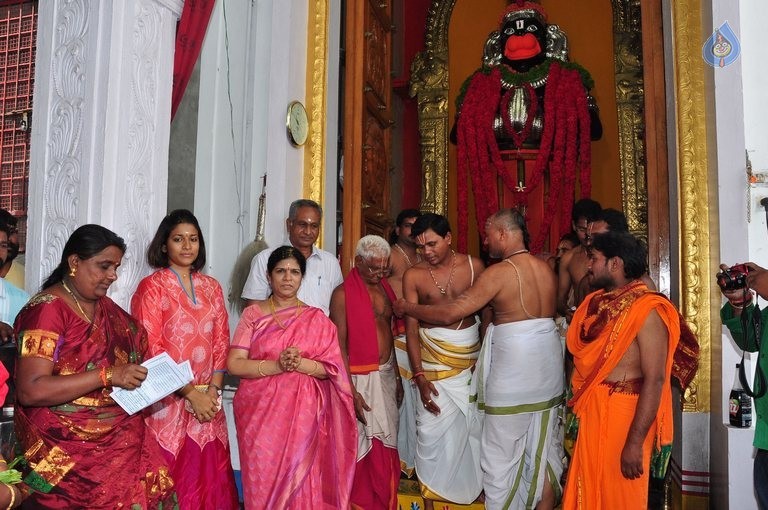 Chiranjeevi Family at Film Nagar Hanuman Temple - 31 / 42 photos
