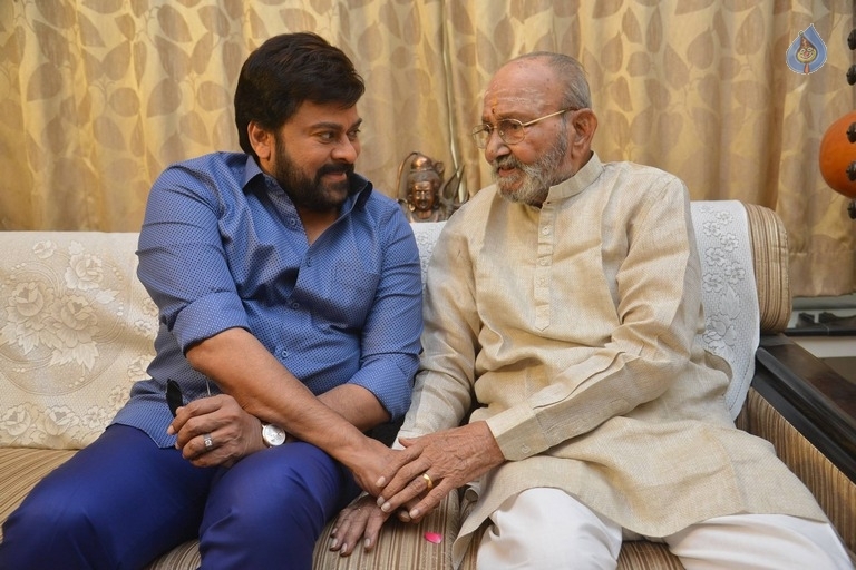 Chiranjeevi Meets K Viswanath - 16 / 18 photos