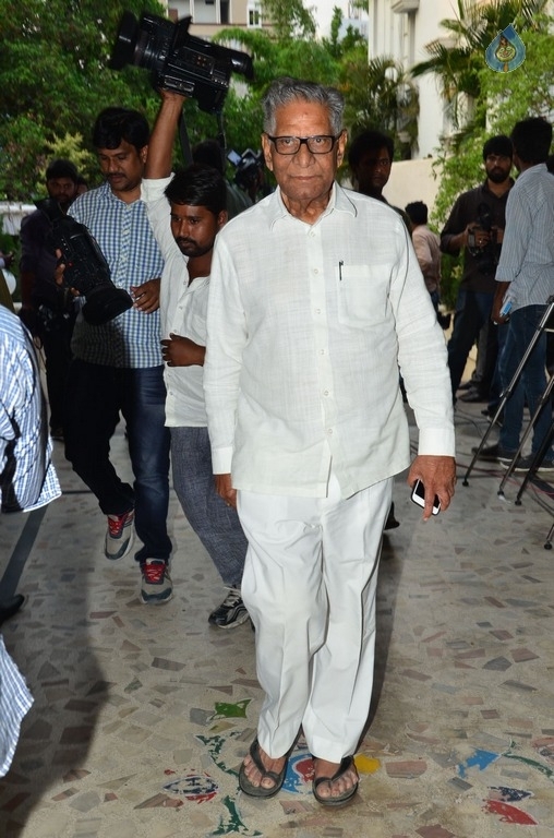 Chiranjeevi, Mohan Babu and Allu Aravind Meets Dasari Narayana Rao - 64 / 73 photos