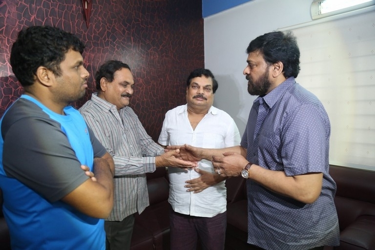 Chiranjeevi Pays Tribute To B Jaya - 16 / 21 photos