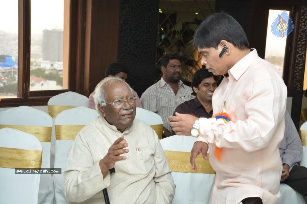 Cinema Ga Cinema Book Launch - 29 / 105 photos