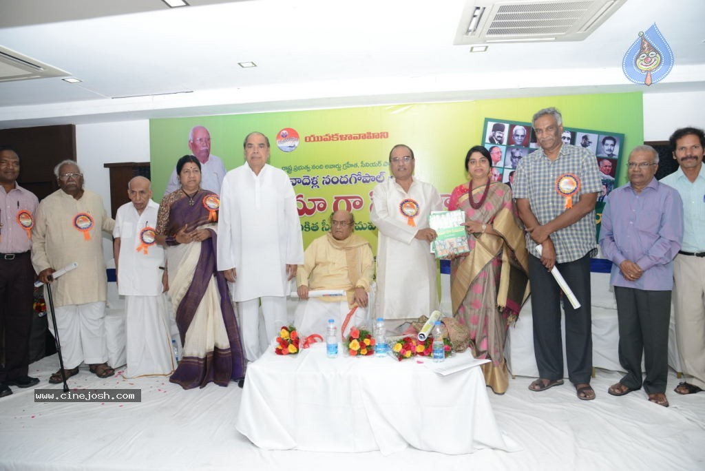 Cinema Ga Cinema Book Launch - 40 / 105 photos