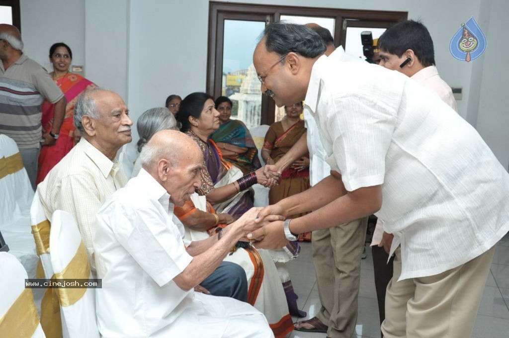 Cinema Ga Cinema Book Launch - 44 / 105 photos
