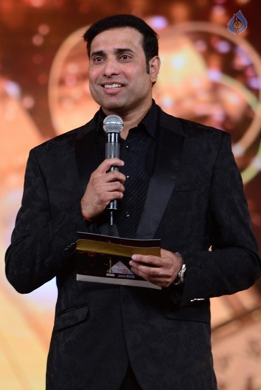 CineMAA awards 2015 Red Carpet - 60 / 89 photos