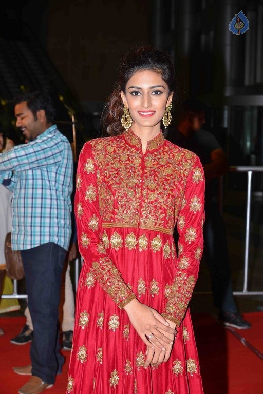 CineMAA awards 2015 Red Carpet - 76 / 89 photos