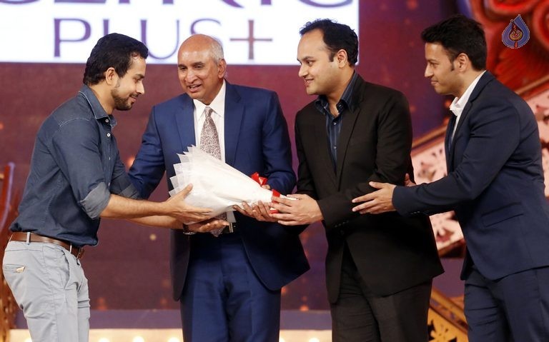 CineMAA awards 2015 Red Carpet - 88 / 89 photos