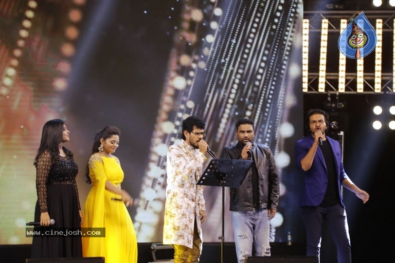 Cine Mahotsavam Event 02 - 61 / 63 photos