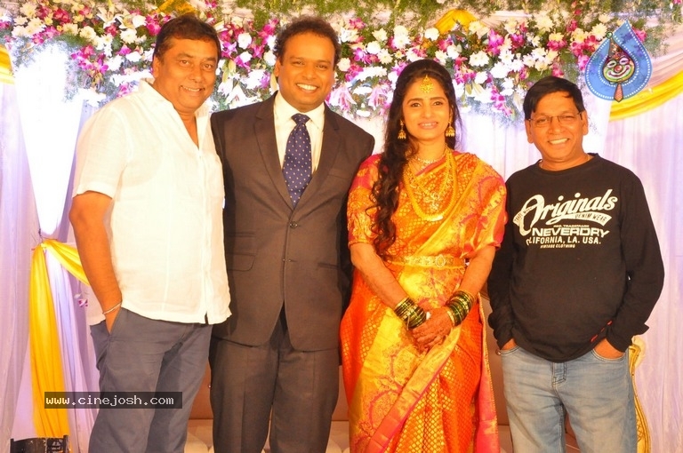 Comedian Harish Wedding Reception Photos - 2 / 29 photos
