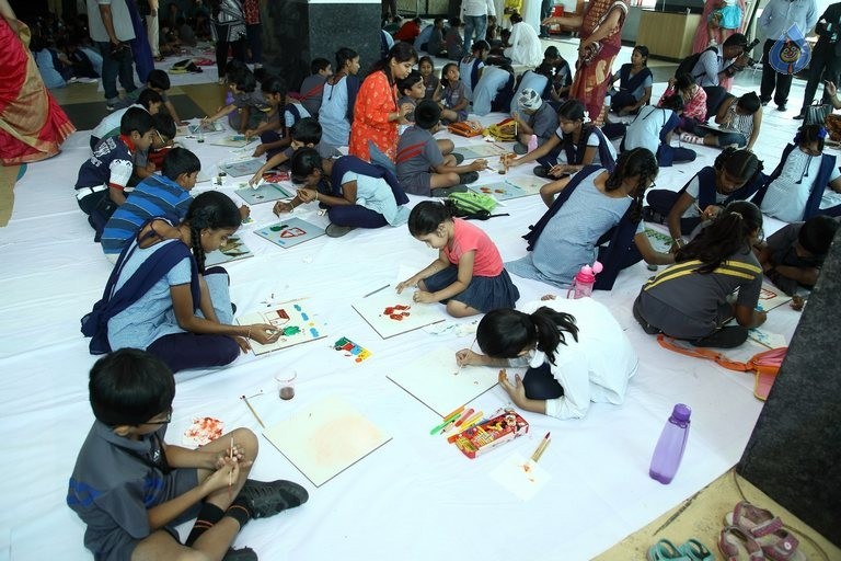 Continental Children Paintathon Event - 1 / 34 photos