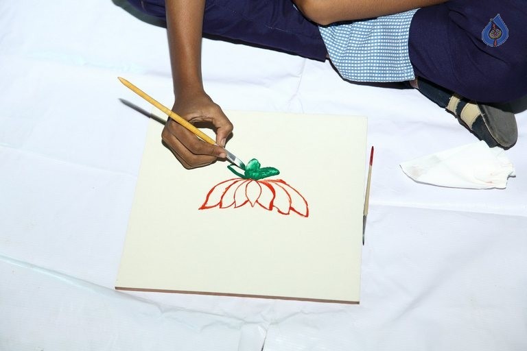 Continental Children Paintathon Event - 4 / 34 photos