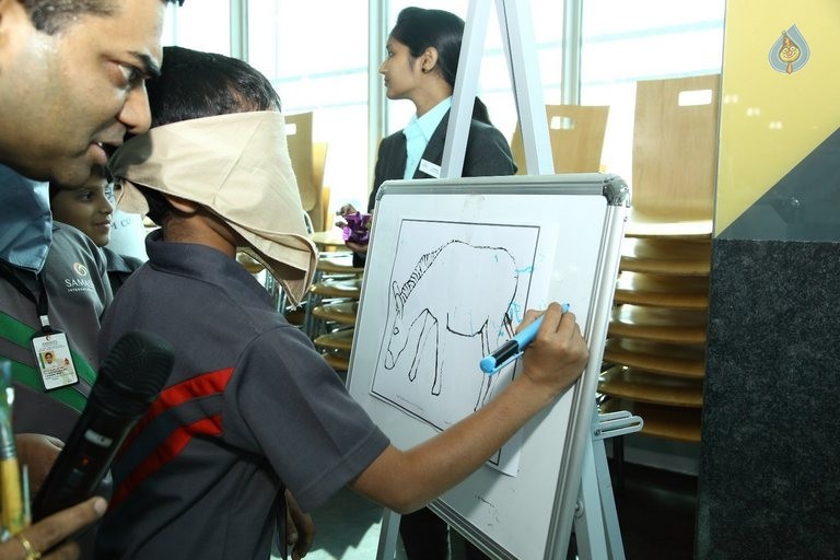 Continental Children Paintathon Event - 21 / 34 photos