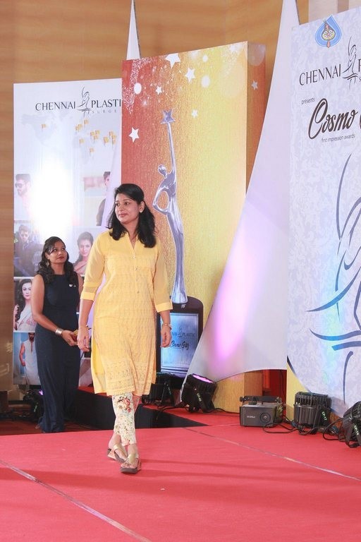 Cosmo Glitz Beauty Awards 2015 - 23 / 36 photos