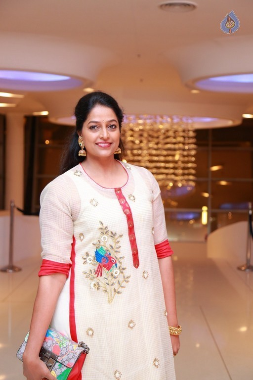 Cradle Ceremony of Yuvan and 5th Birthday Celebrations of Aarnavi - 41 / 84 photos