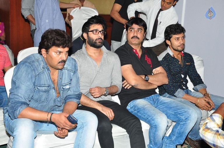 Crescent Cricket Cup 2015 Curtain Raiser Event - 7 / 49 photos