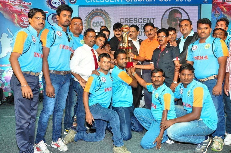 Crescent Cricket Cup 2015 Curtain Raiser Event - 26 / 49 photos