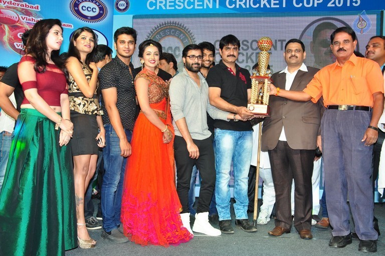 Crescent Cricket Cup 2015 Curtain Raiser Event - 32 / 49 photos