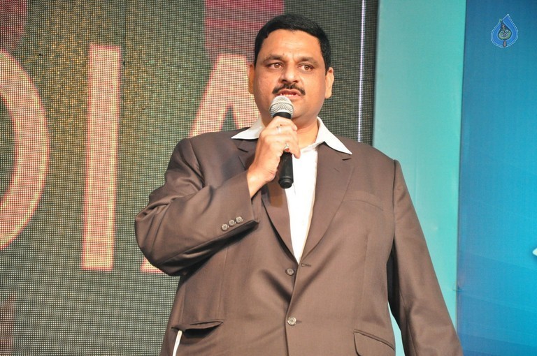 Crescent Cricket Cup 2015 Curtain Raiser Event - 40 / 49 photos