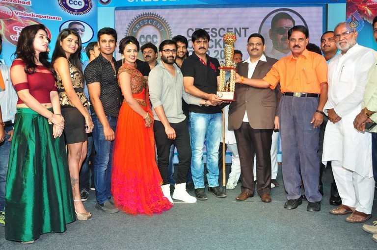 Crescent Cricket Cup 2015 Curtain Raiser Event - 42 / 49 photos