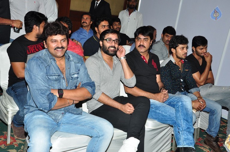 Crescent Cricket Cup 2015 Curtain Raiser Event - 48 / 49 photos