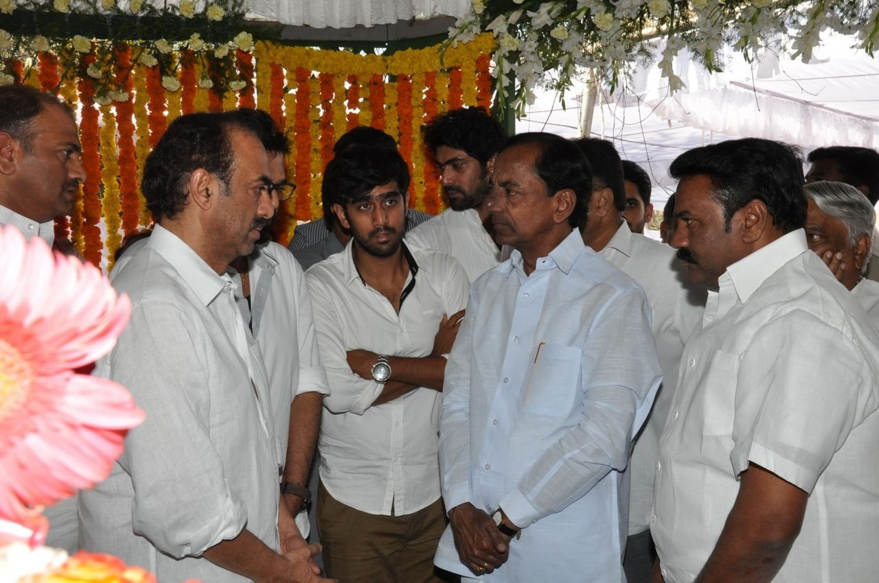 D Ramanaidu Anthima Yatra 01 - 22 / 171 photos