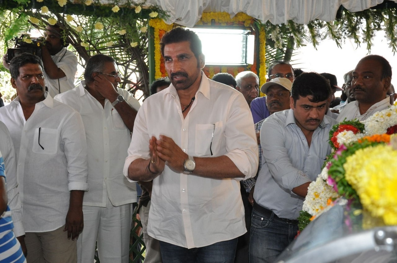 D Ramanaidu Anthima Yatra 01 - 55 / 171 photos