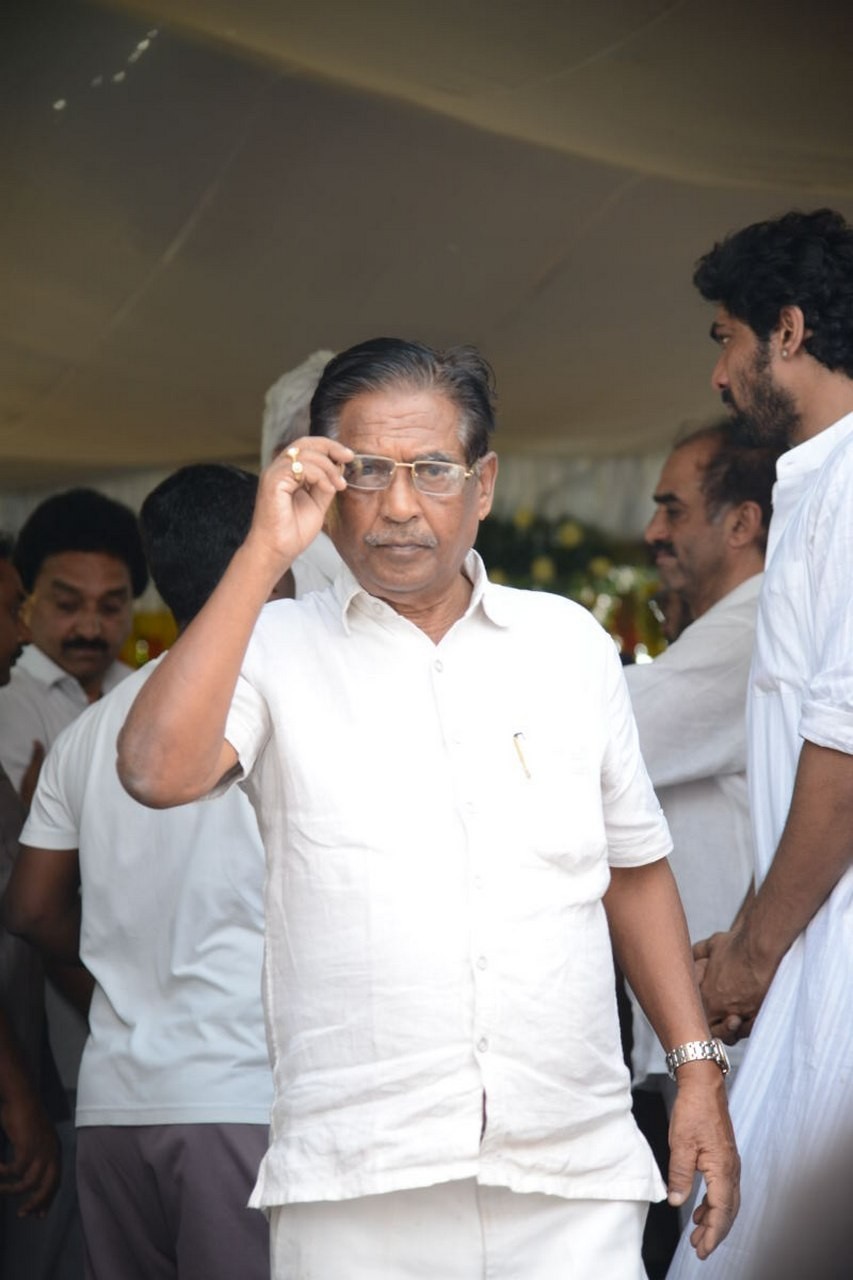 D Ramanaidu Anthima Yatra 01 - 116 / 171 photos